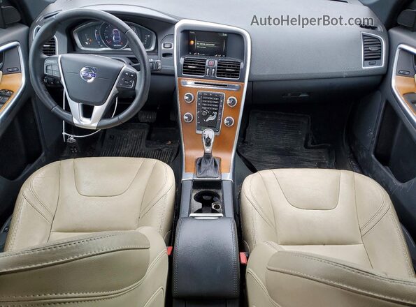 YV4612RK0G2867384 2016 VOLVO XC60 White წინა პანელის ხედი