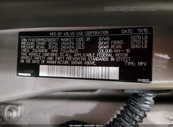 YV4612RM9G2866977 2016 VOLVO XC60 Tan Vista del compartimento del motor