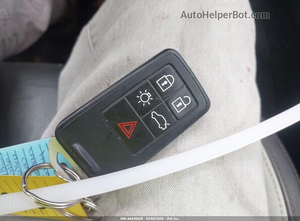 YV4612UMXG2000860 2016 VOLVO S60 CROSS COUNTRY Light Blue Vista del salpicadero