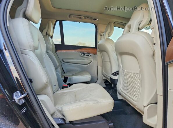 YV4A221L6L1551354 2020 VOLVO XC90 Black Rear interior view