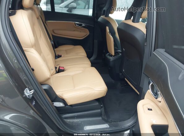 YV4A22PL7N1797811 2022 VOLVO XC90 Gray VIN sticker view