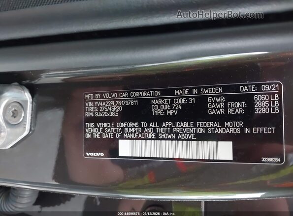 YV4A22PL7N1797811 2022 VOLVO XC90 Gray Engine compartment view