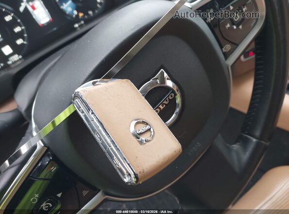 YV4A22PLXG1089961 2016 VOLVO XC90 Black 