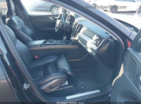 YV4A22RLXM1688836 2021 VOLVO XC60 Black 