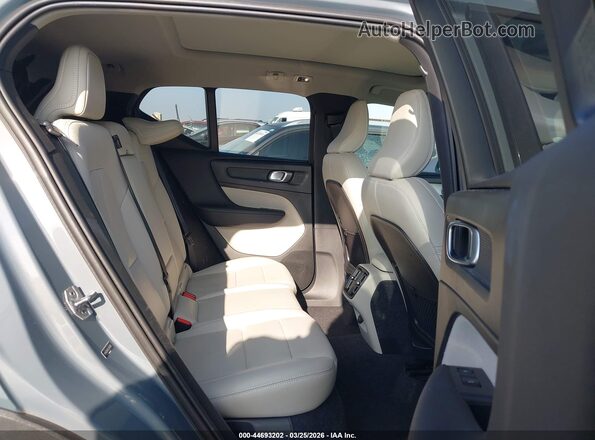 YV4AC2HK4L2245385 2020 VOLVO XC40 Gray 