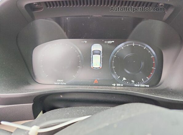 YV4AC2HK5K2047770 2019 VOLVO XC40 Burgundy 