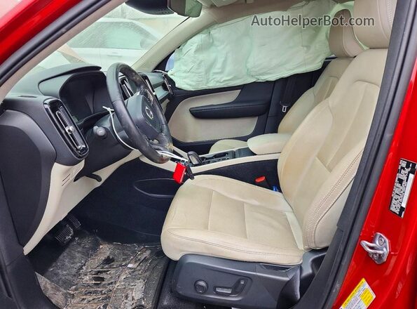 YV4AC2HK5K2047770 2019 VOLVO XC40 Burgundy 