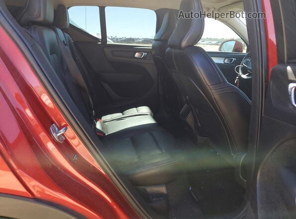 YV4AC2HK9L2337950 2020 VOLVO XC40 Red Вид задніх сидінь