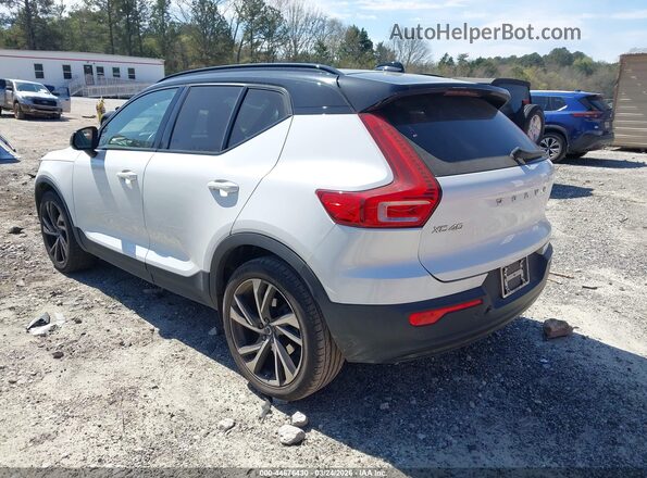 YV4AC2HM1M2537546 2021 VOLVO XC40 White Rear left