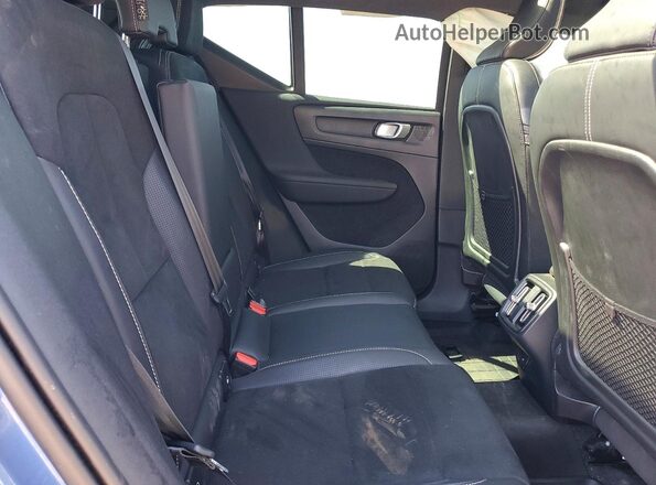 YV4AC2HM6M2488151 2021 VOLVO XC40 Blue 