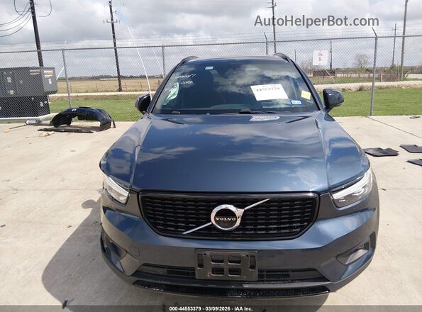 YV4AC2HMXN2646136 2022 VOLVO XC40 Blue Սարքավորումների վահանակի տեսք