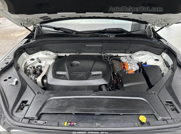 YV4BC0PL2G1042106 2016 VOLVO XC90 White Widok z tyłu