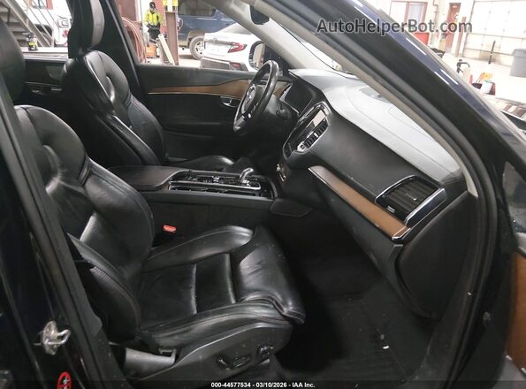 YV4BC0PL5H1184192 2017 VOLVO XC90 HYBRID Синий Вид салона спереди