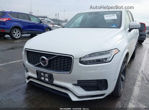 YV4BC0PM7H1111771 2017 VOLVO XC90 HYBRID White Передня ліва чверть