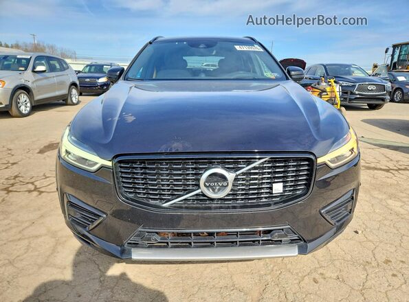 YV4BK0DP3M1715703 2021 VOLVO XC60 Black Front view