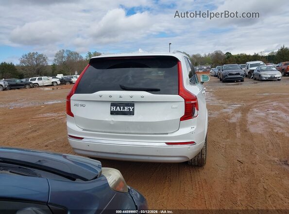 YV4BR0CL4N1803638 2022 VOLVO XC90 RECHARGE PLUG-IN HYBRID White 