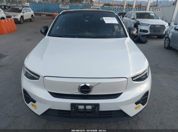 YV4ED3GM7P2032282 2023 VOLVO C40 RECHARGE PURE ELECTRIC White Widok wnętrza z tyłu
