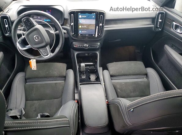 YV4ED3GM8P2067218 2023 VOLVO C40 Black Vista del salpicadero
