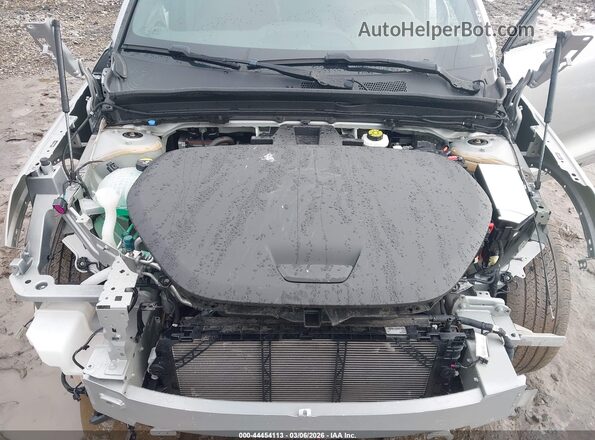 YV4ED3UL5P2036357 2023 VOLVO XC40 RECHARGE PURE ELECTRIC Серебряный Вид сзади