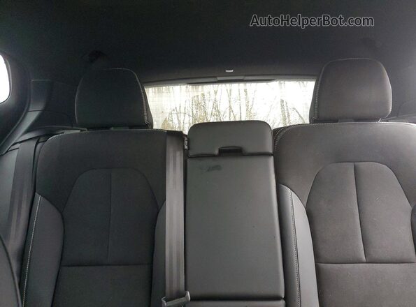 YV4ED3UW5P2969010 2023 VOLVO XC40 Two Tone Vista de los asientos traseros