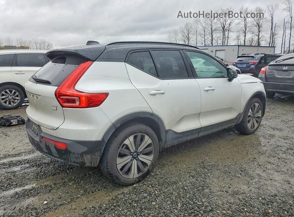 YV4ED3UW5P2969010 2023 VOLVO XC40 Two Tone Trasero derecho