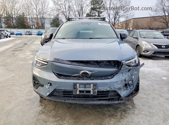 YV4ED3UW7P2070262 2023 VOLVO XC40 Gray წინა ხედი