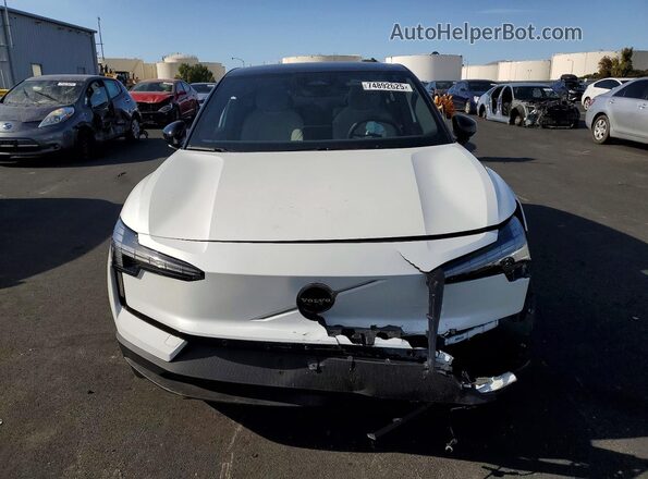 YV4EK3ZL1SS141422 2025 VOLVO EX30 White Vista frontal