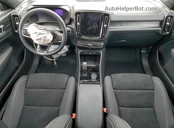 YV4ER3XM9R2292929 2024 VOLVO XC40 Black 