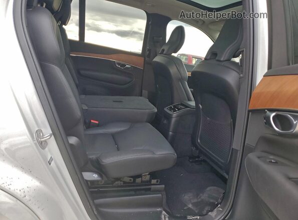 YV4H60CKXP1978697 2023 VOLVO XC90 White Vista interior trasera
