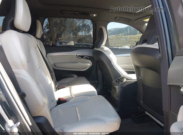 YV4H60CM1N1841467 2022 VOLVO XC90 RECHARGE PLUG-IN HYBRID Gray Widok naklejki z numerem VIN