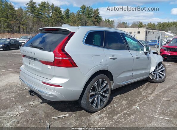 YV4H60DA5P1284358 2023 VOLVO XC60 RECHARGE PLUG-IN HYBRID Silver Tył prawy