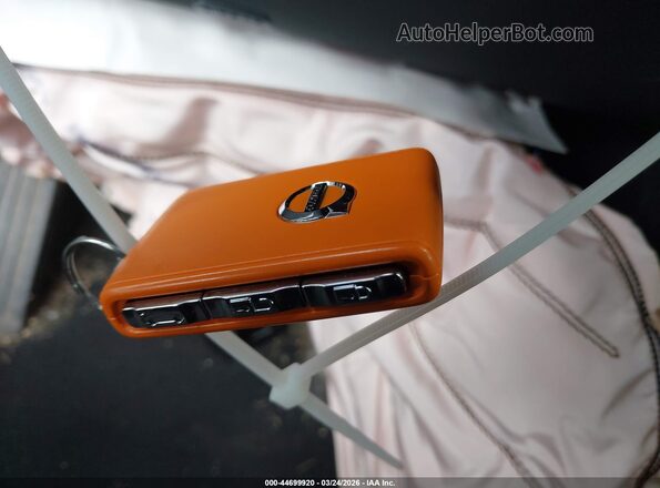 YV4H60DA5P1284358 2023 VOLVO XC60 RECHARGE PLUG-IN HYBRID Silver Widok deski rozdzielczej