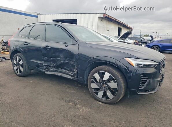 YV4H60DJXR1940900 2024 VOLVO XC60 Черный Передняя правая четверть
