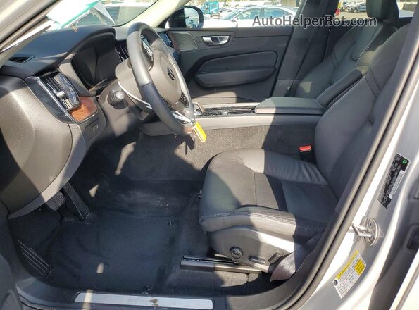 YV4H60DL0R1916008 2024 VOLVO XC60 Silver Widok wnętrza z przodu