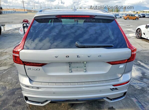 YV4H60DL0R1916008 2024 VOLVO XC60 Silver Widok z tyłu