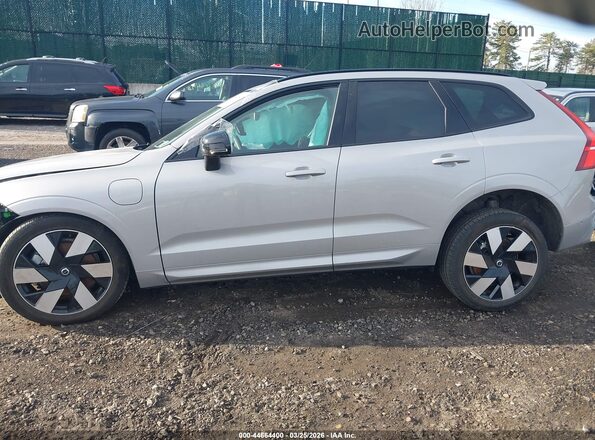 YV4H60DM5R1933783 2024 VOLVO XC60 RECHARGE PLUG-IN HYBRID Silver 360 interior view