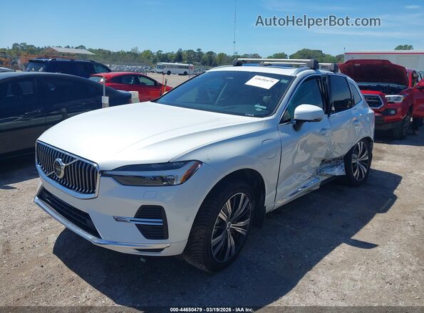 YV4H60DN3P1210360 2023 VOLVO XC60 RECHARGE PLUG-IN HYBRID White Vista tres cuartos delantera izquierda