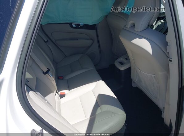 YV4H60DN3P1210360 2023 VOLVO XC60 RECHARGE PLUG-IN HYBRID White Vista de la etiqueta del VIN