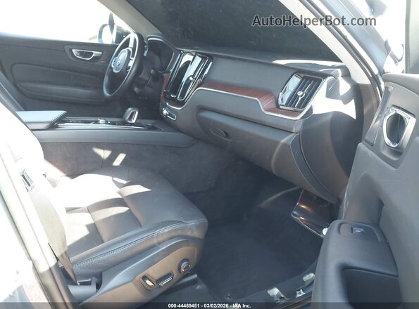 YV4H60DW4P1329852 2023 VOLVO XC60 RECHARGE PLUG-IN HYBRID Gray Vista interior delantera