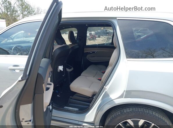 YV4H60PB7S1376231 2025 VOLVO XC90 PLUG-IN HYBRID Серый Вид салона спереди