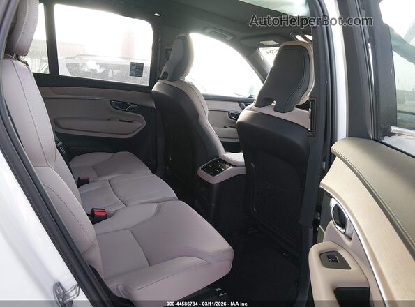 YV4H60PB8S1387741 2025 VOLVO XC90 PLUG-IN HYBRID White Widok naklejki z numerem VIN