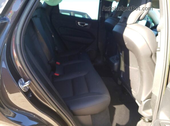 YV4L12DNXP1376217 2023 VOLVO XC60 Gray უკანა სალონის ხედი