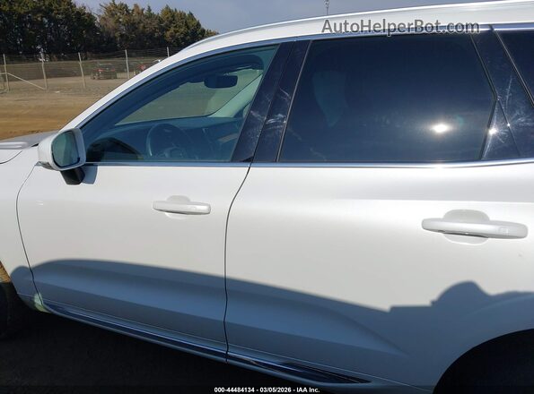 YV4L12RE9P1261066 2023 VOLVO XC60 White Панорамний вид салону 360°