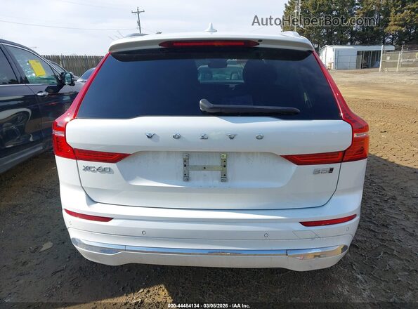 YV4L12RE9P1261066 2023 VOLVO XC60 White 