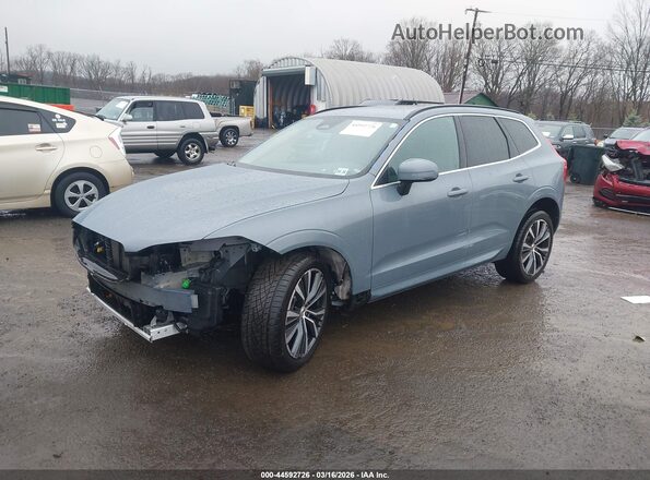 YV4L12RKXN1915849 2022 VOLVO XC60 Gray წინა მარცხენა ხედი სამი მეოთხედიდან
