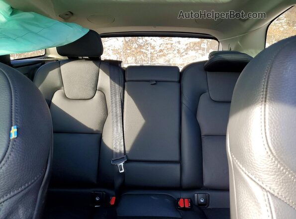 YV4L12RL0R1947563 2024 VOLVO XC60 Blue Вид задніх сидінь