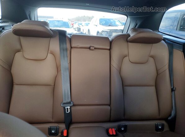 YV4L12RL2R1835332 2024 VOLVO XC60 Beige Widok tylnych siedzeń