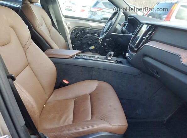 YV4L12RL2R1835332 2024 VOLVO XC60 Beige Widok wnętrza z przodu