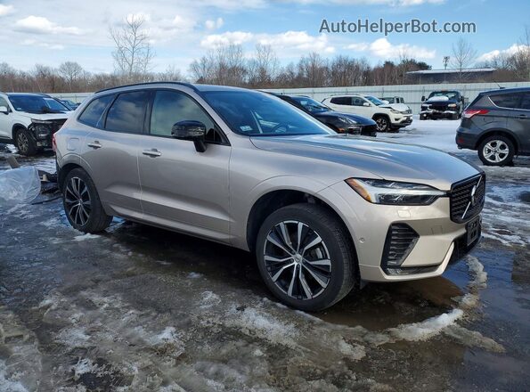 YV4L12RL2R1835332 2024 VOLVO XC60 Beige Przód prawy