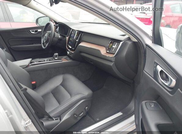 YV4L12RL4R1889456 2024 VOLVO XC60 Silver 